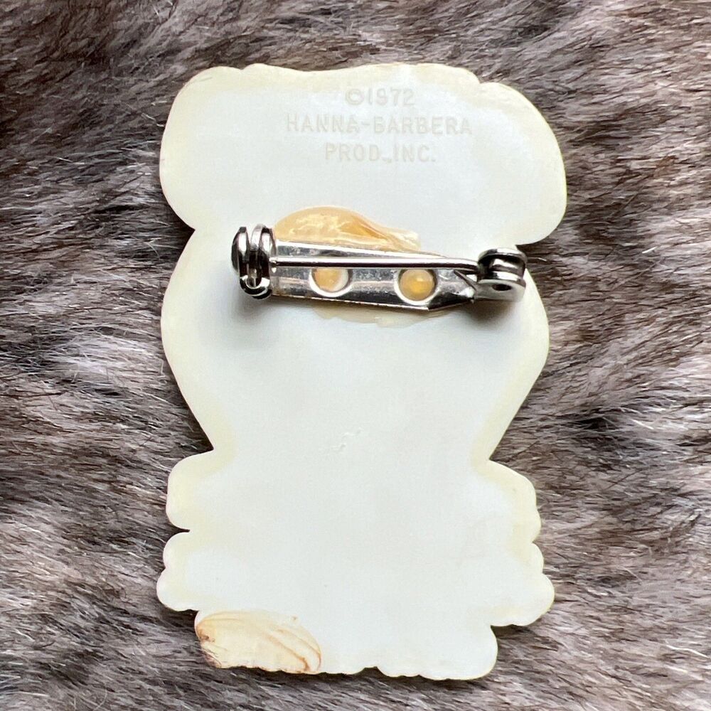 Vintage Jellystone Park "Camp Resort" Employee Name tag Yogi bear Pin - Picture 2 of 4